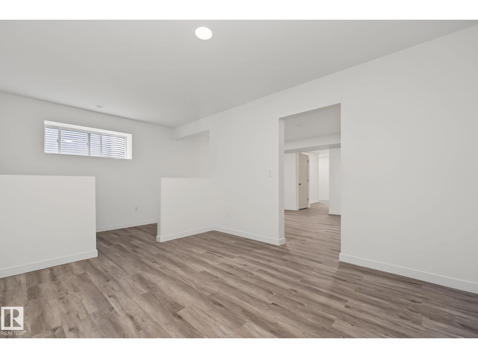 1825 25A ST NW - 38
