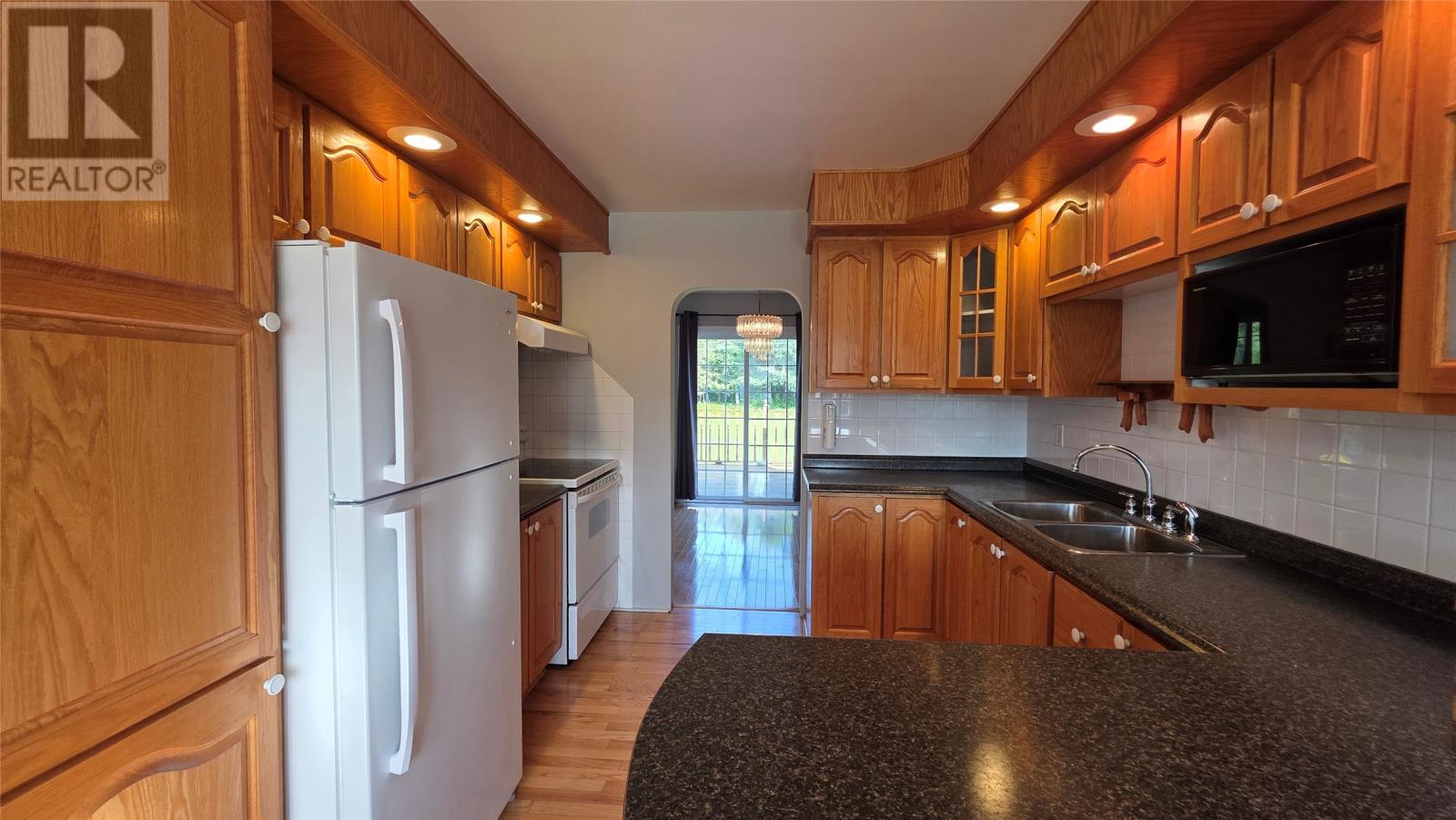 102 Rink Road - 19