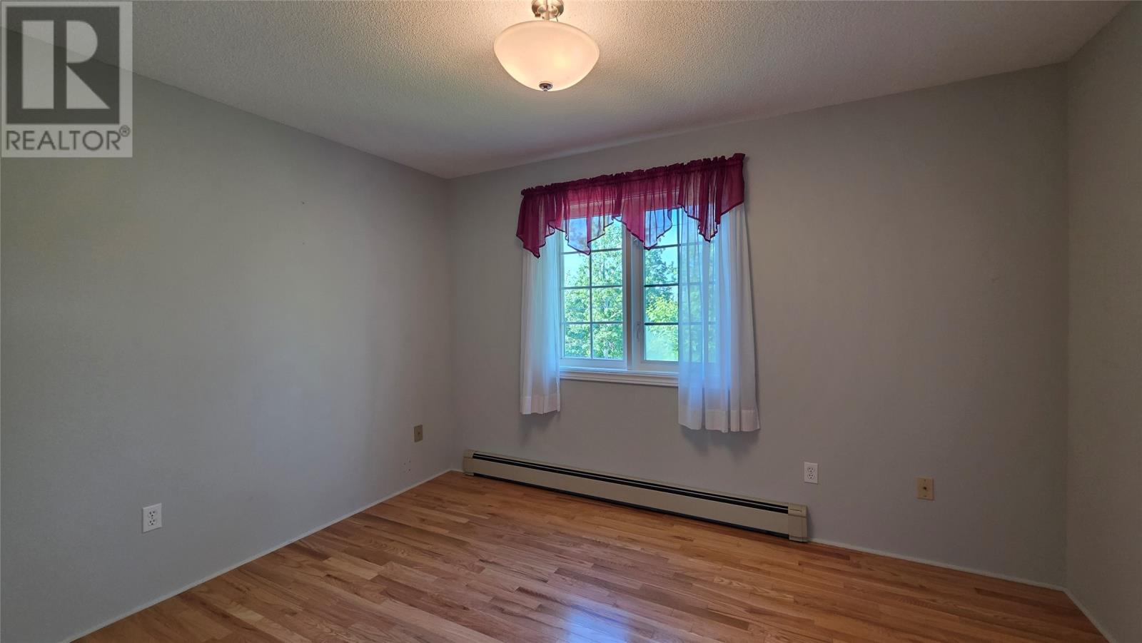 102 Rink Road - 34