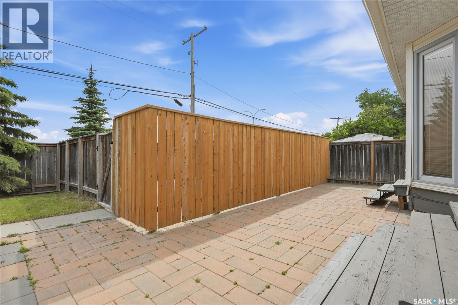 53 Darke CRESCENT - 46