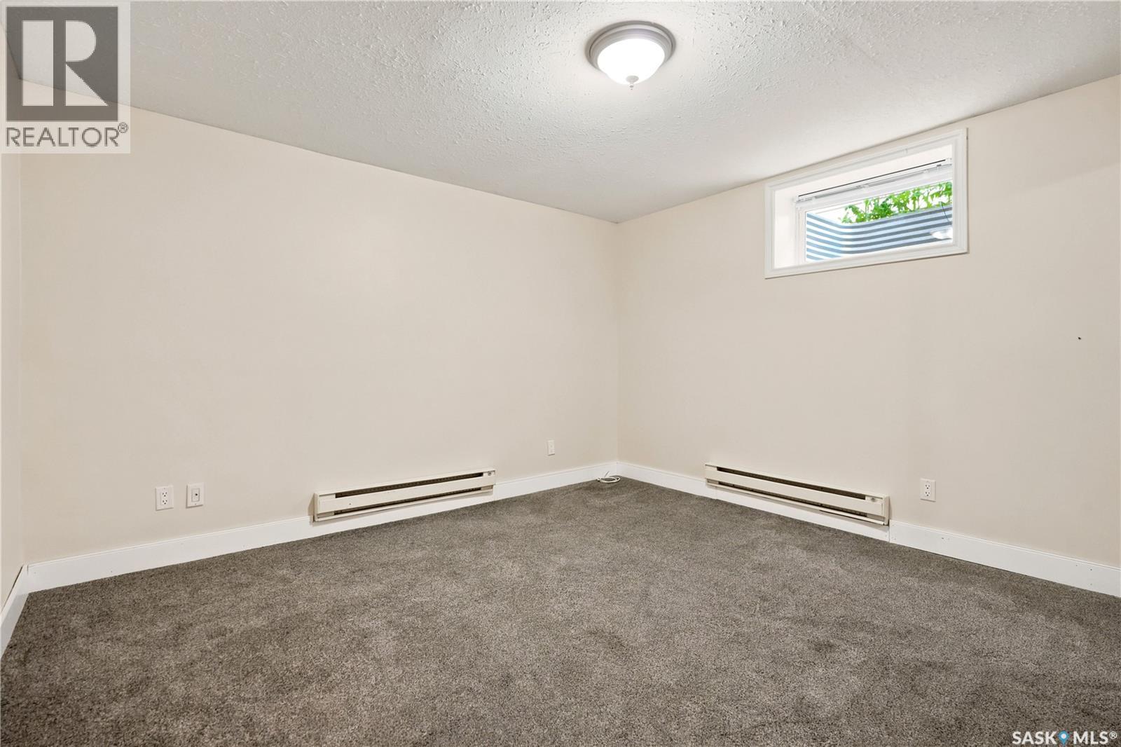 53 Darke CRESCENT - 36