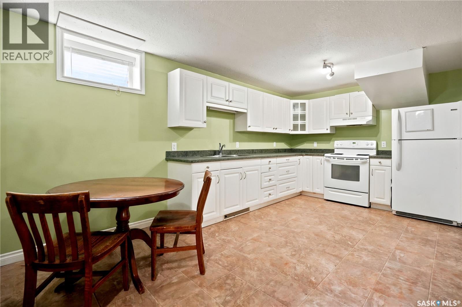 53 Darke CRESCENT - 31