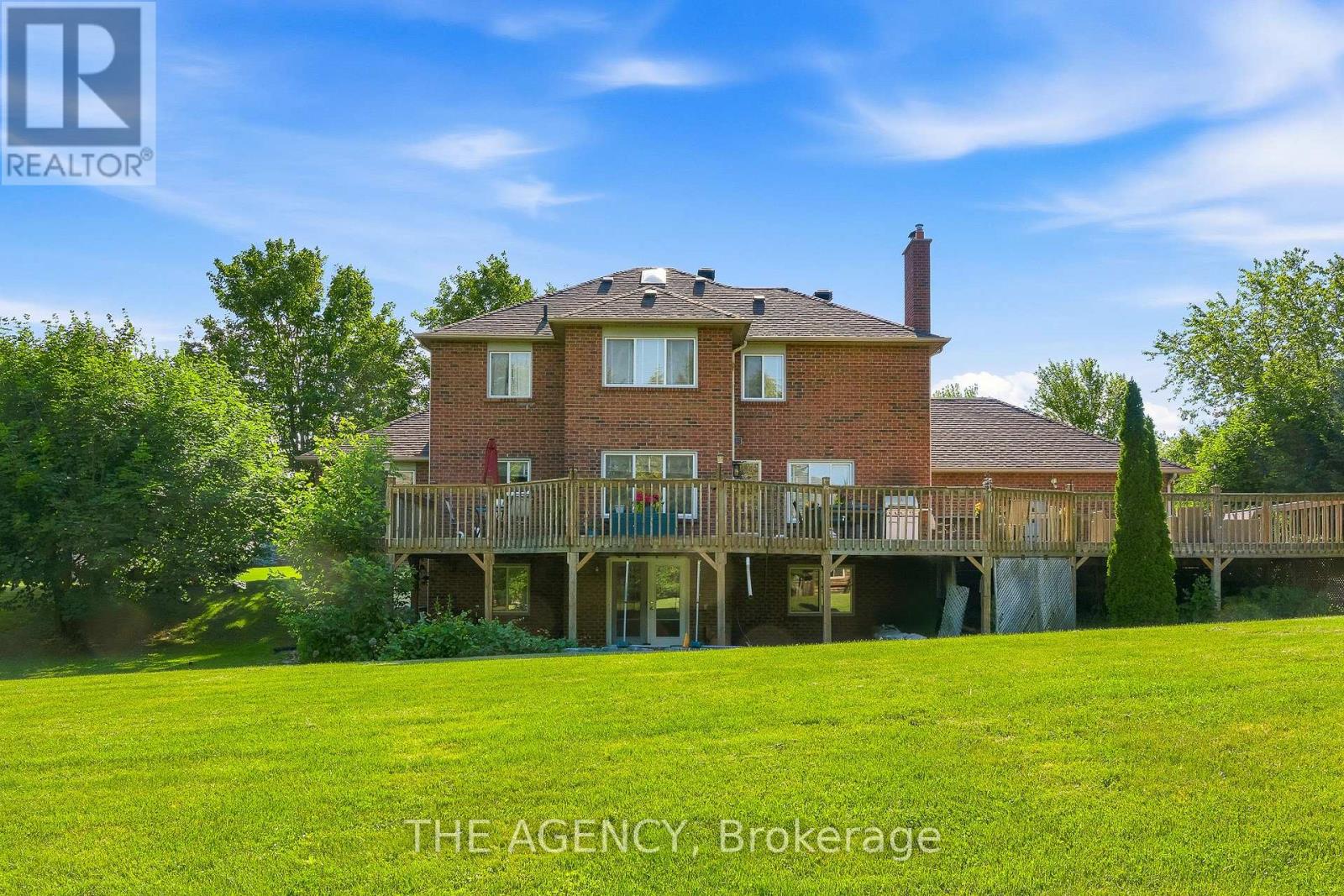 92 RUSSELL SNIDER DRIVE - 34