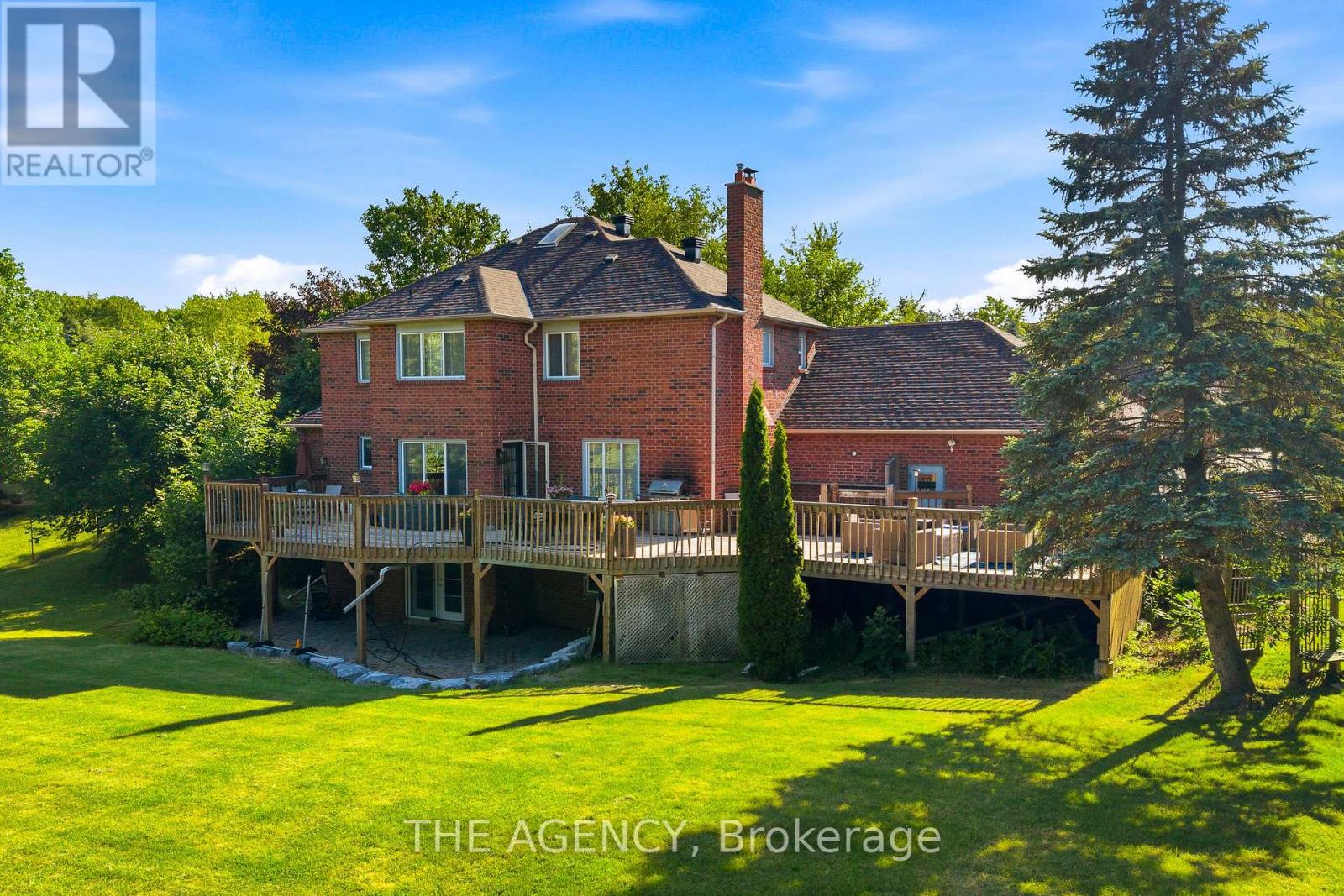92 RUSSELL SNIDER DRIVE - 35