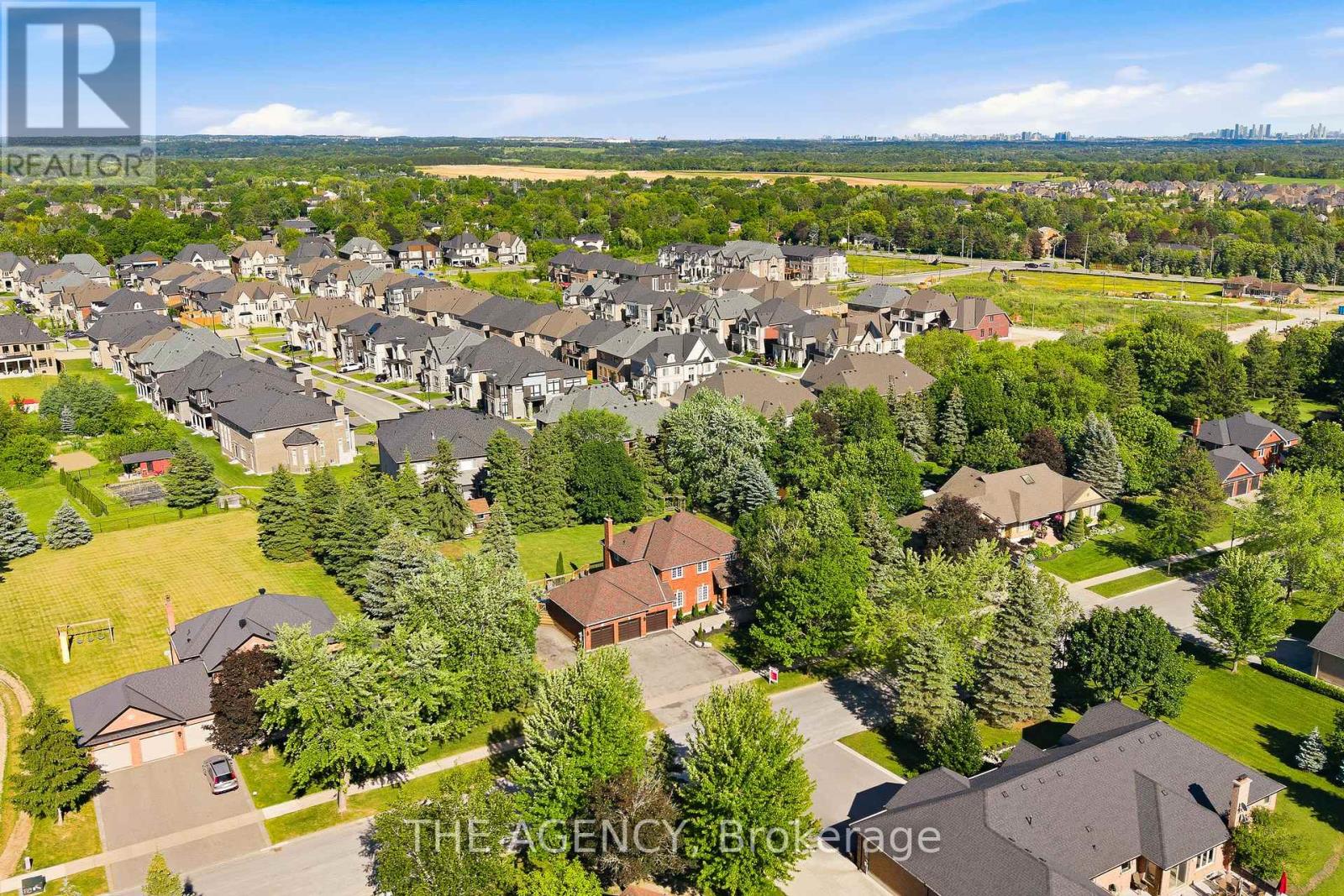92 RUSSELL SNIDER DRIVE - 39