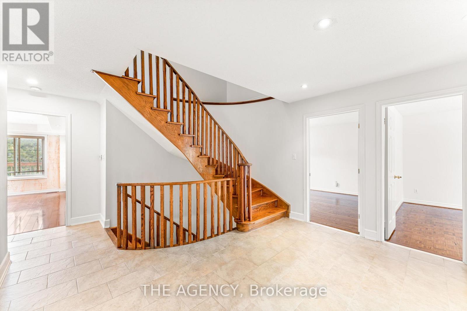 92 RUSSELL SNIDER DRIVE - 6