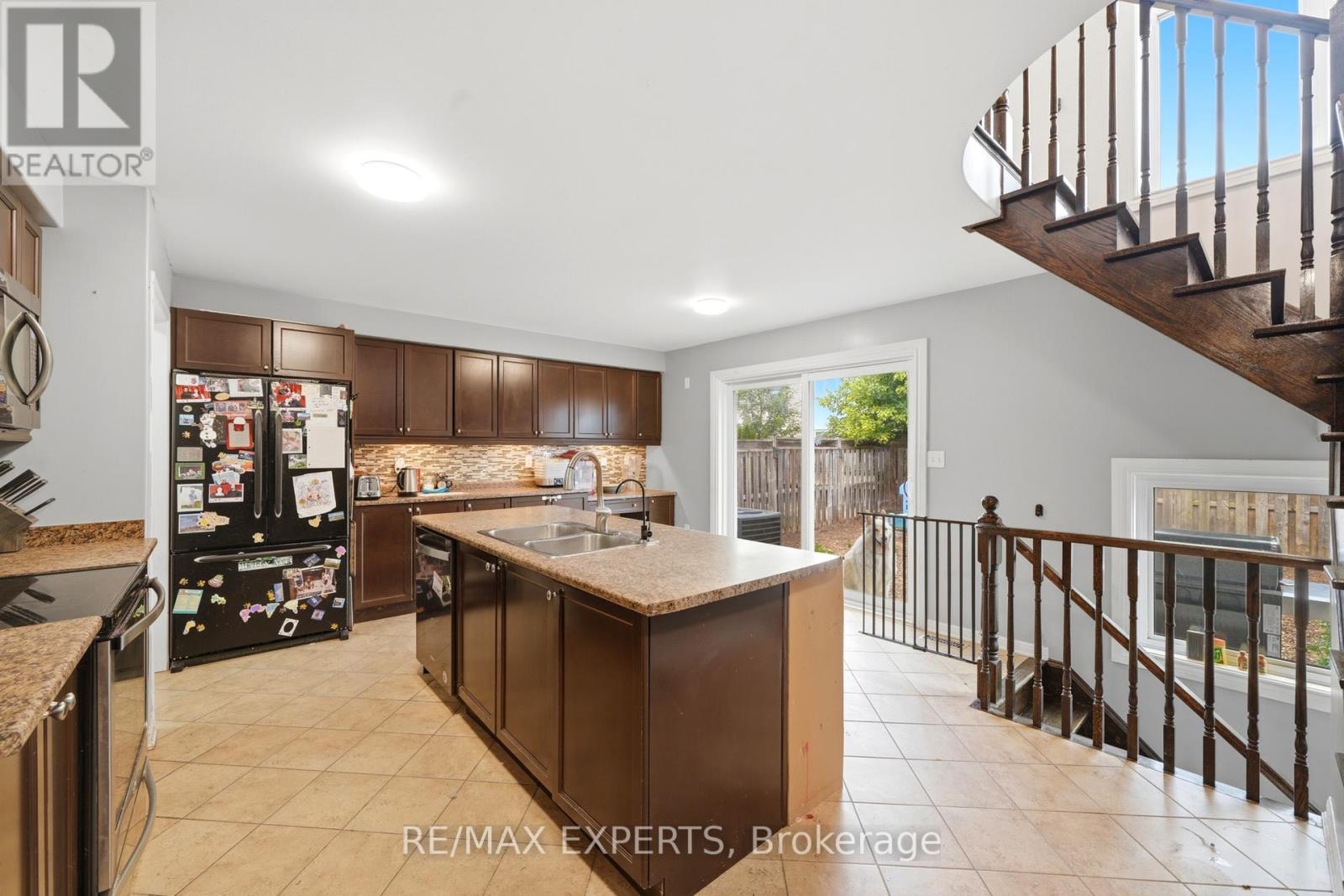 27 KIDD CRESCENT - Image 10