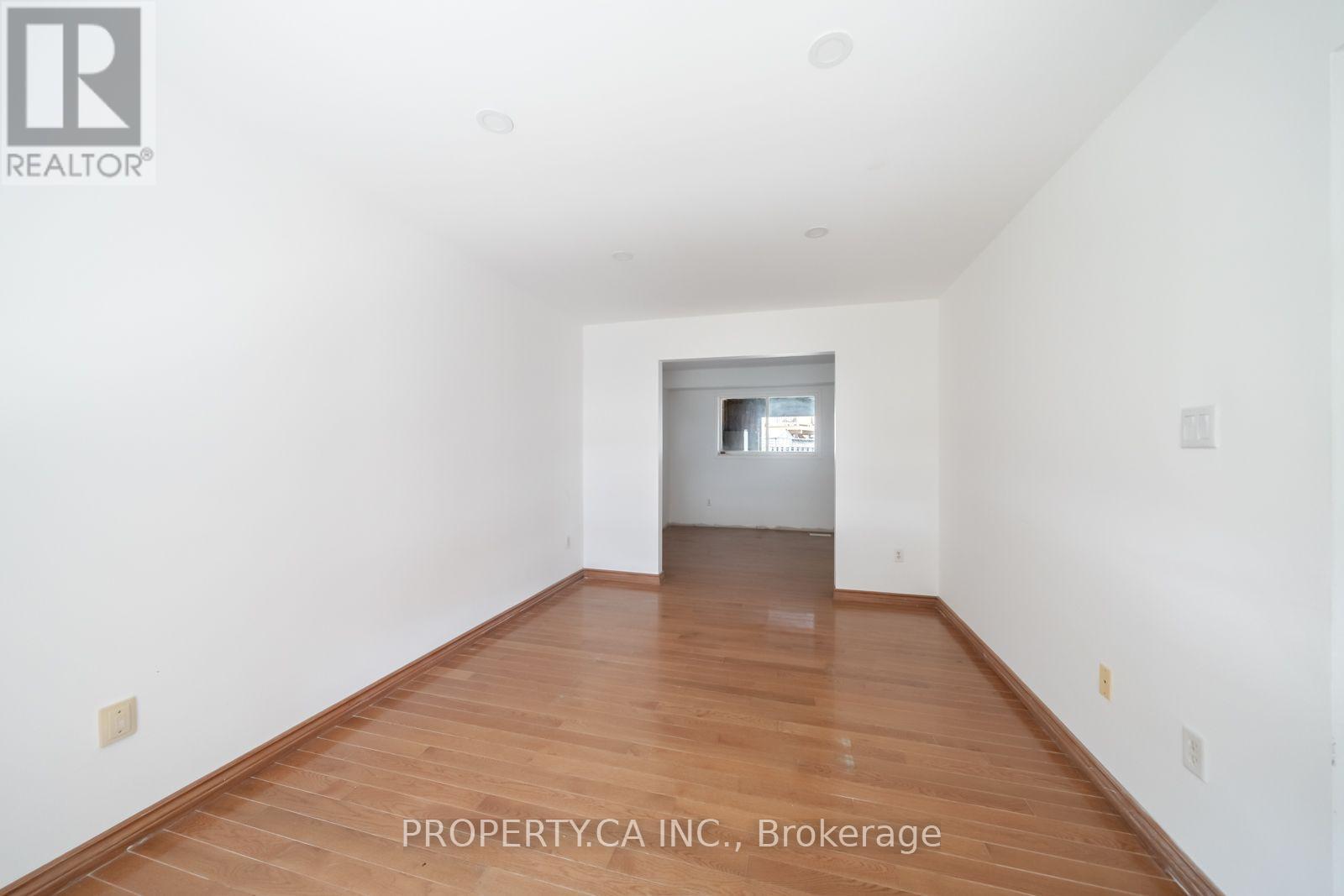 51 LEGGOTT AVENUE - 10