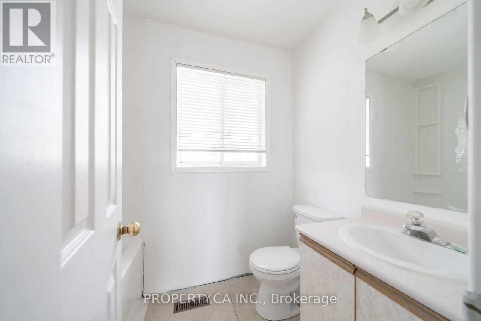 51 LEGGOTT AVENUE - 21