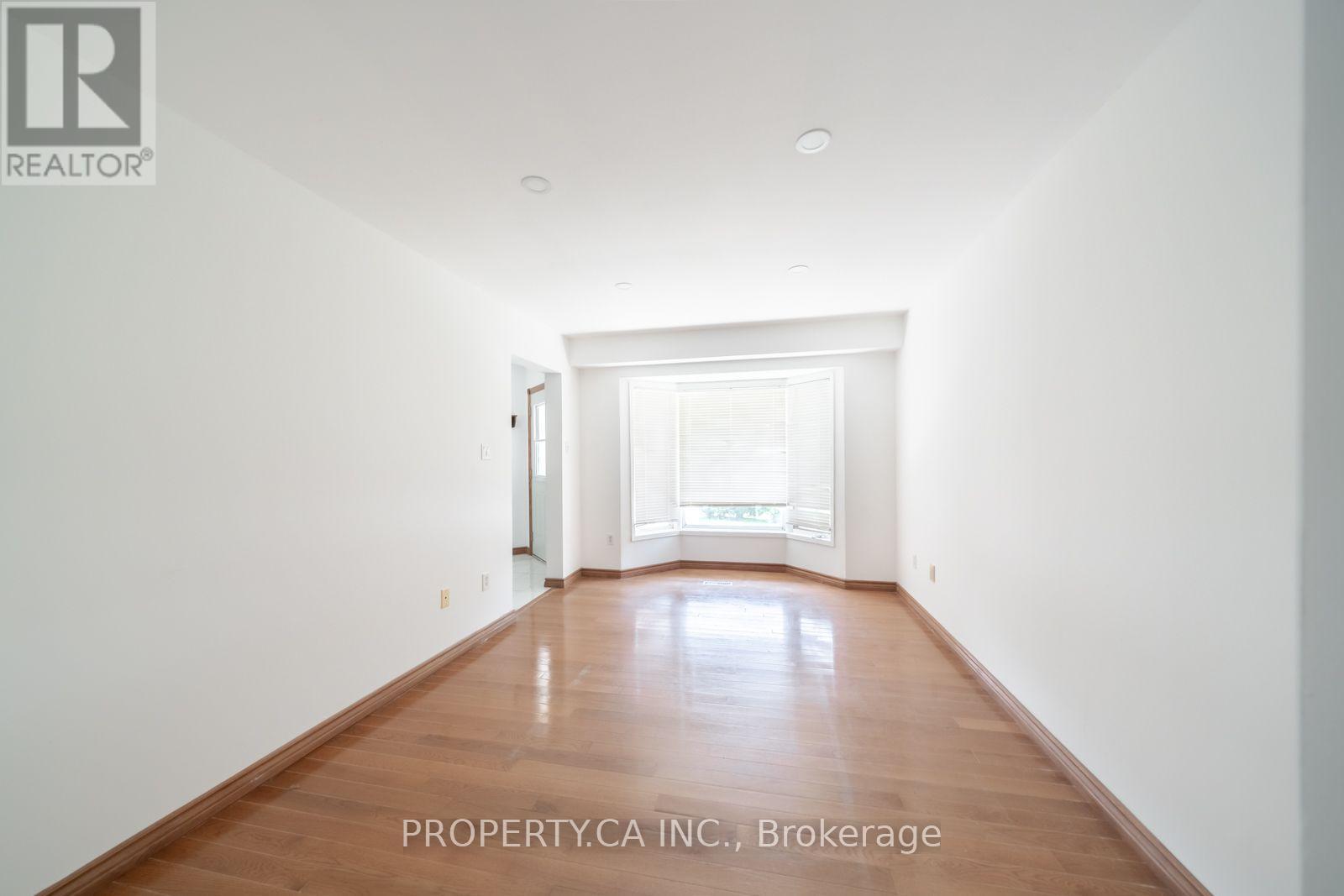 51 LEGGOTT AVENUE - 4