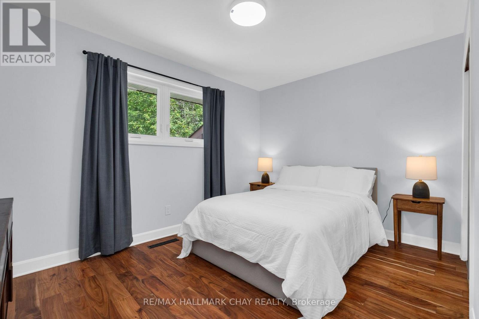 12 FRANCIS ROAD - Image 14