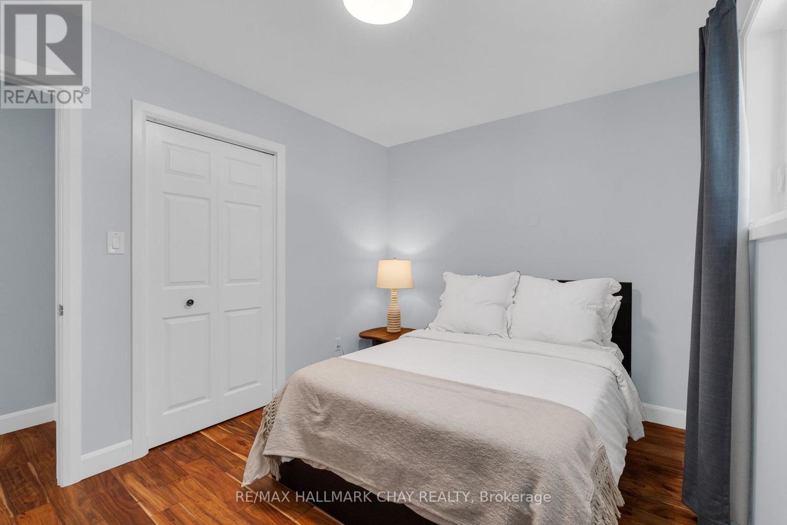 12 FRANCIS ROAD - Image 18