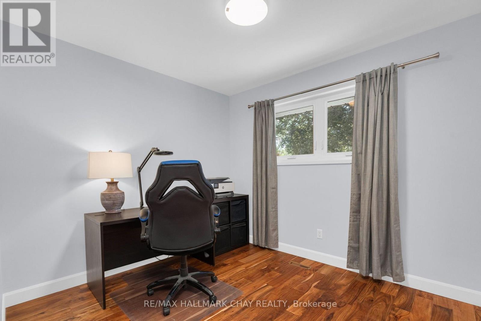 12 FRANCIS ROAD - Image 20