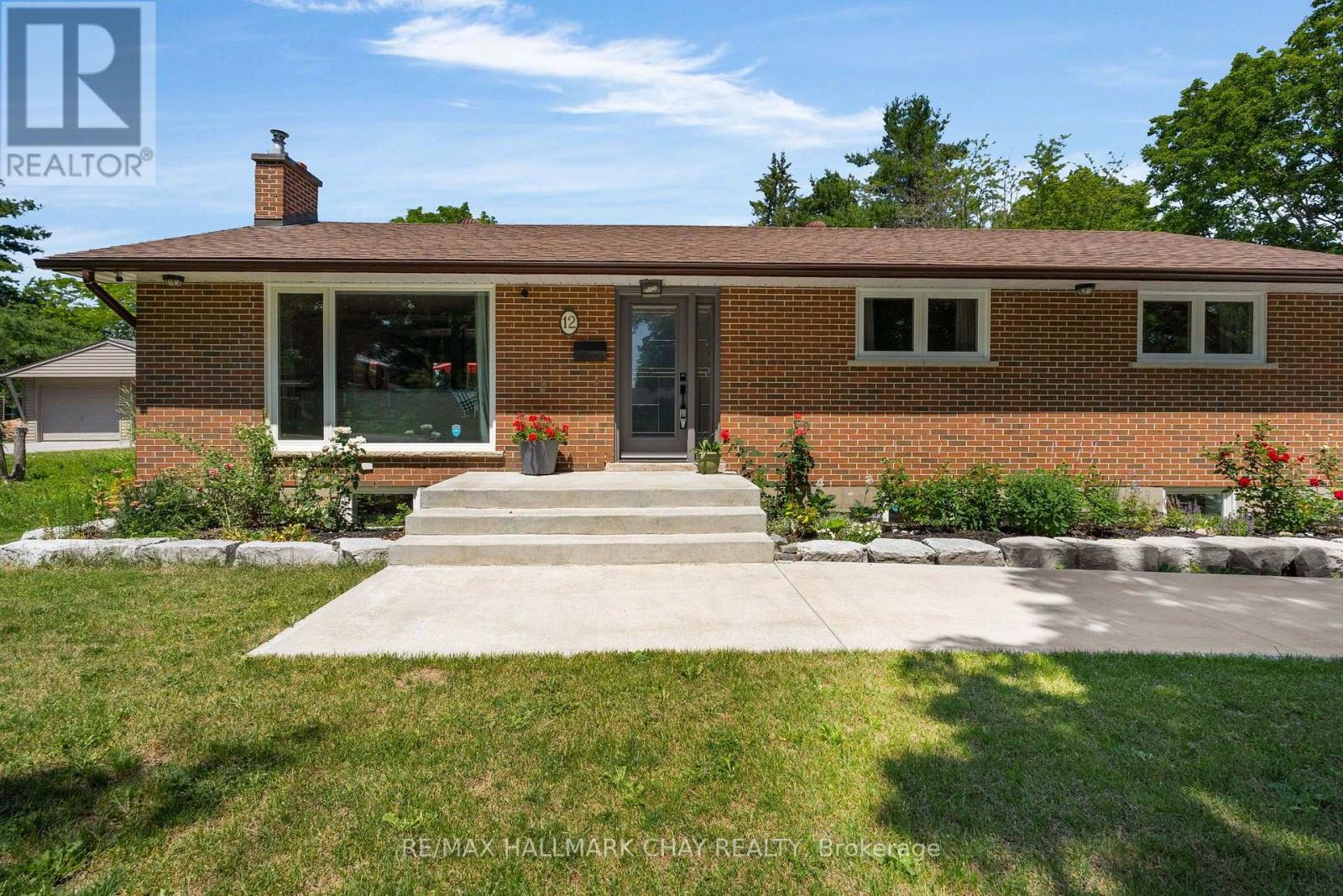 12 FRANCIS ROAD - Image 3