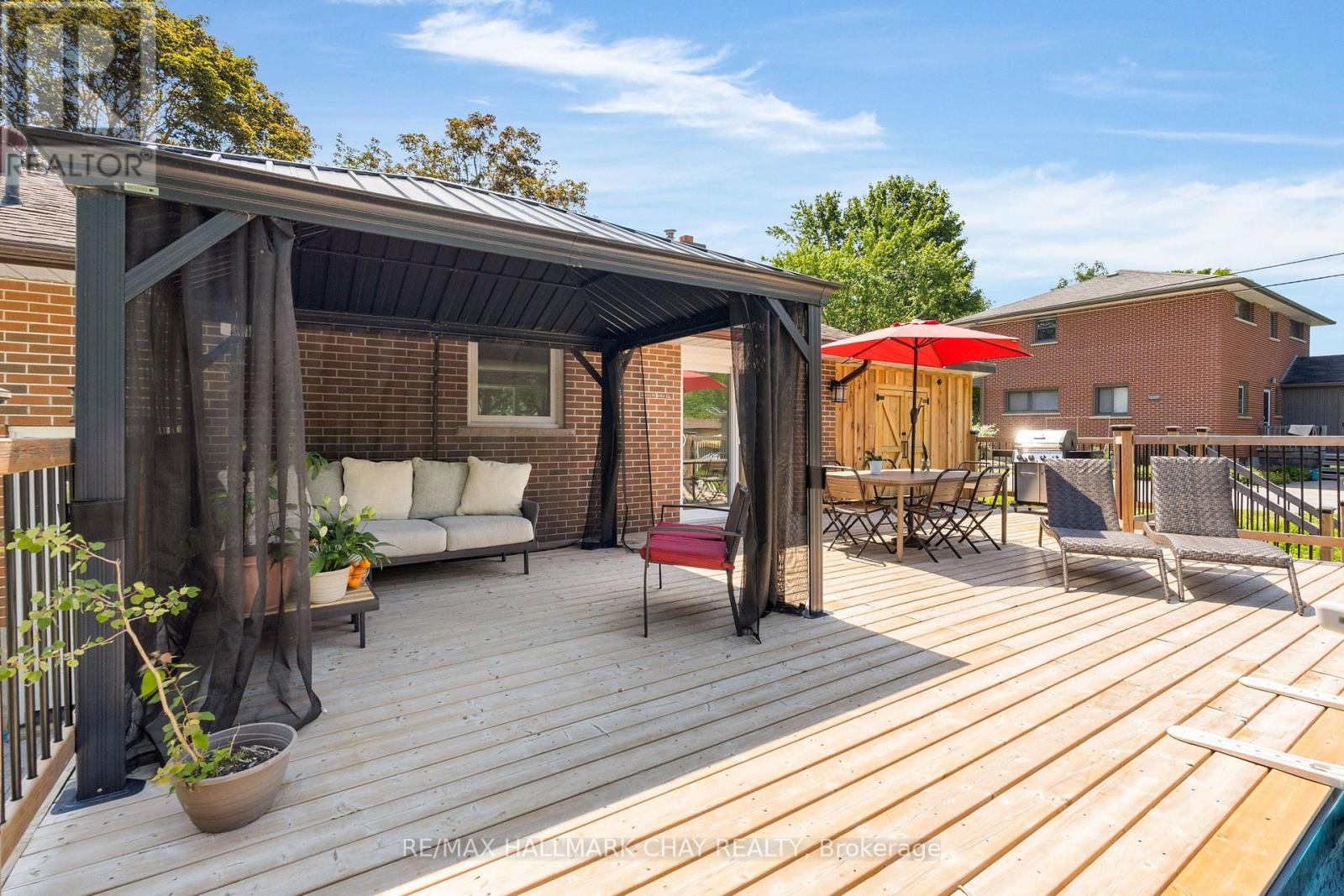 12 FRANCIS ROAD - Image 37