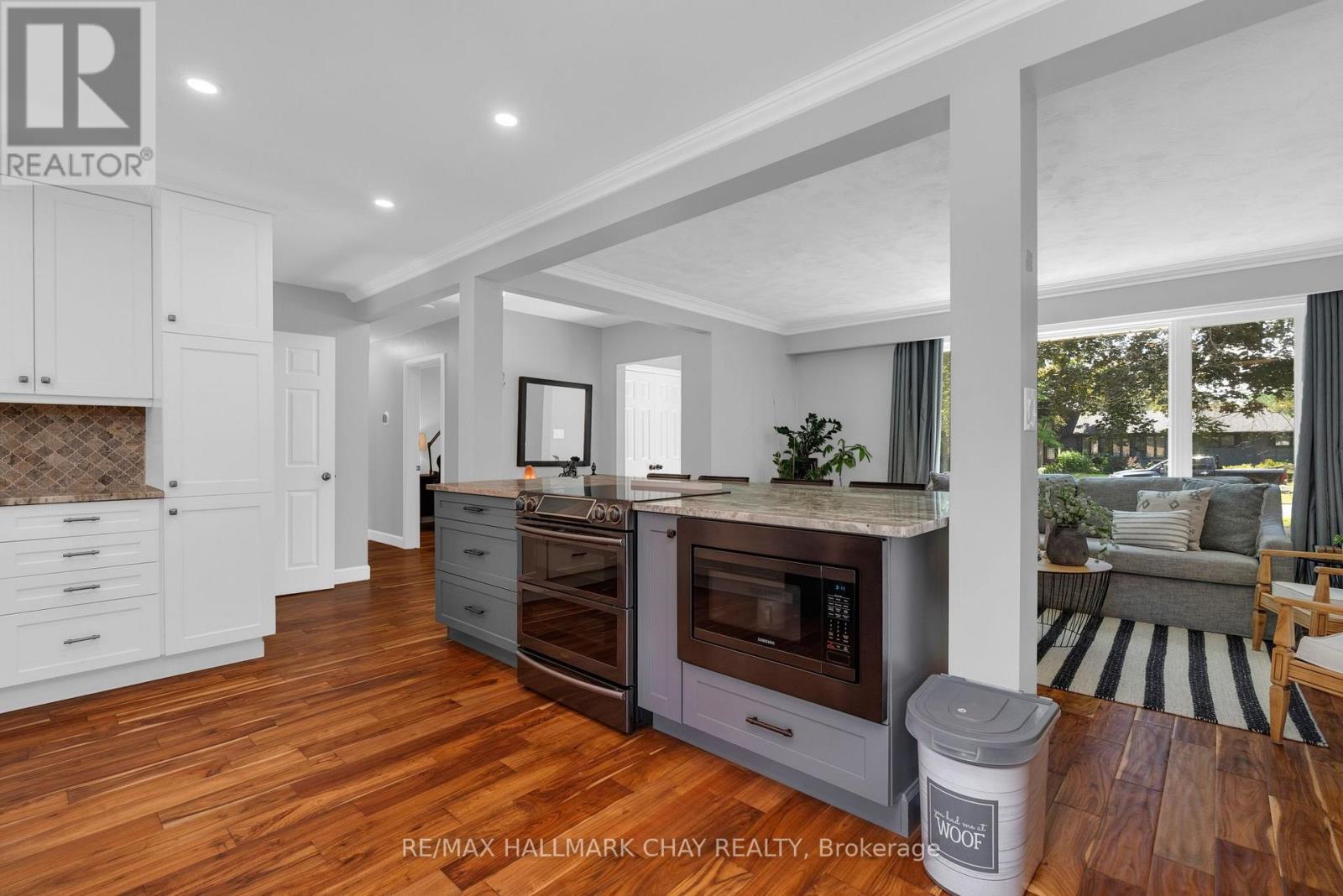 12 FRANCIS ROAD - Image 9