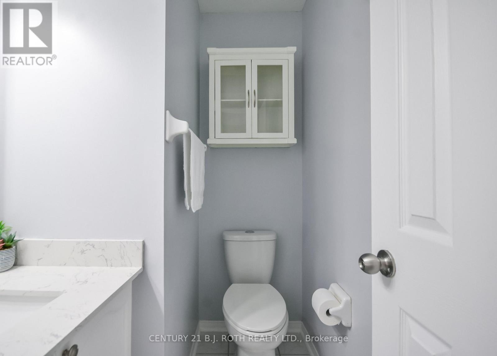 17 CROMPTON DRIVE - 17