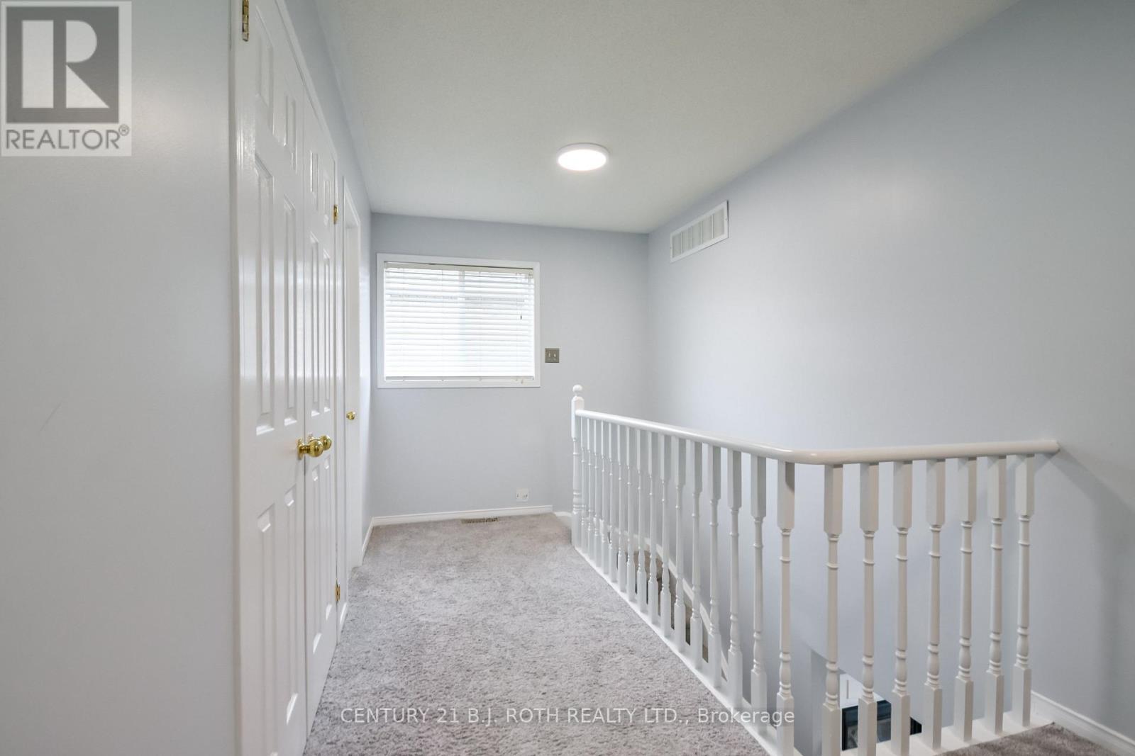 17 CROMPTON DRIVE - 18