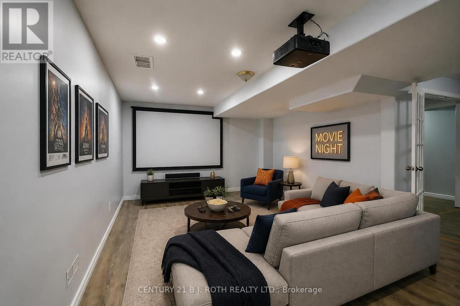 17 CROMPTON DRIVE - 32