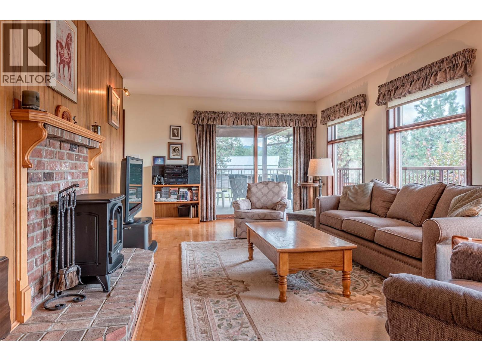 2150 Rashdale Road - Image 4