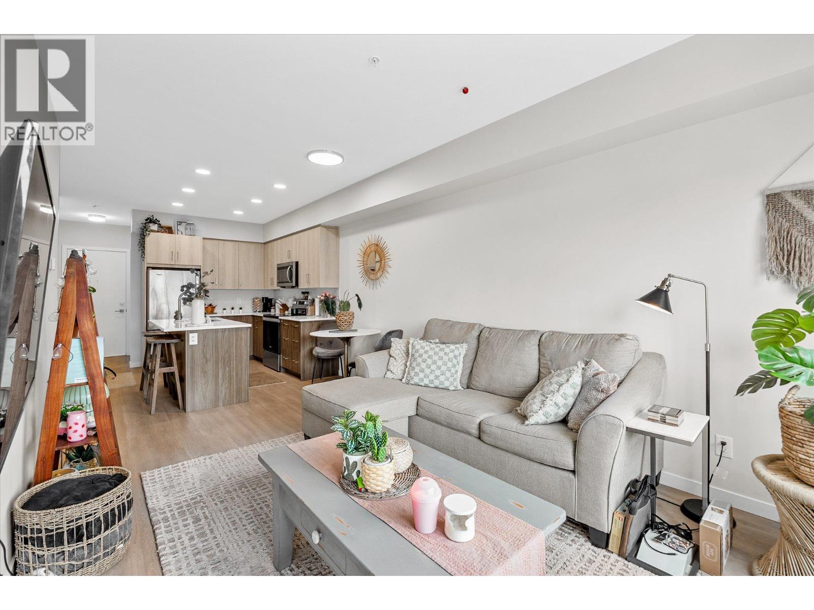 #203 2301 Carrington Road - 14