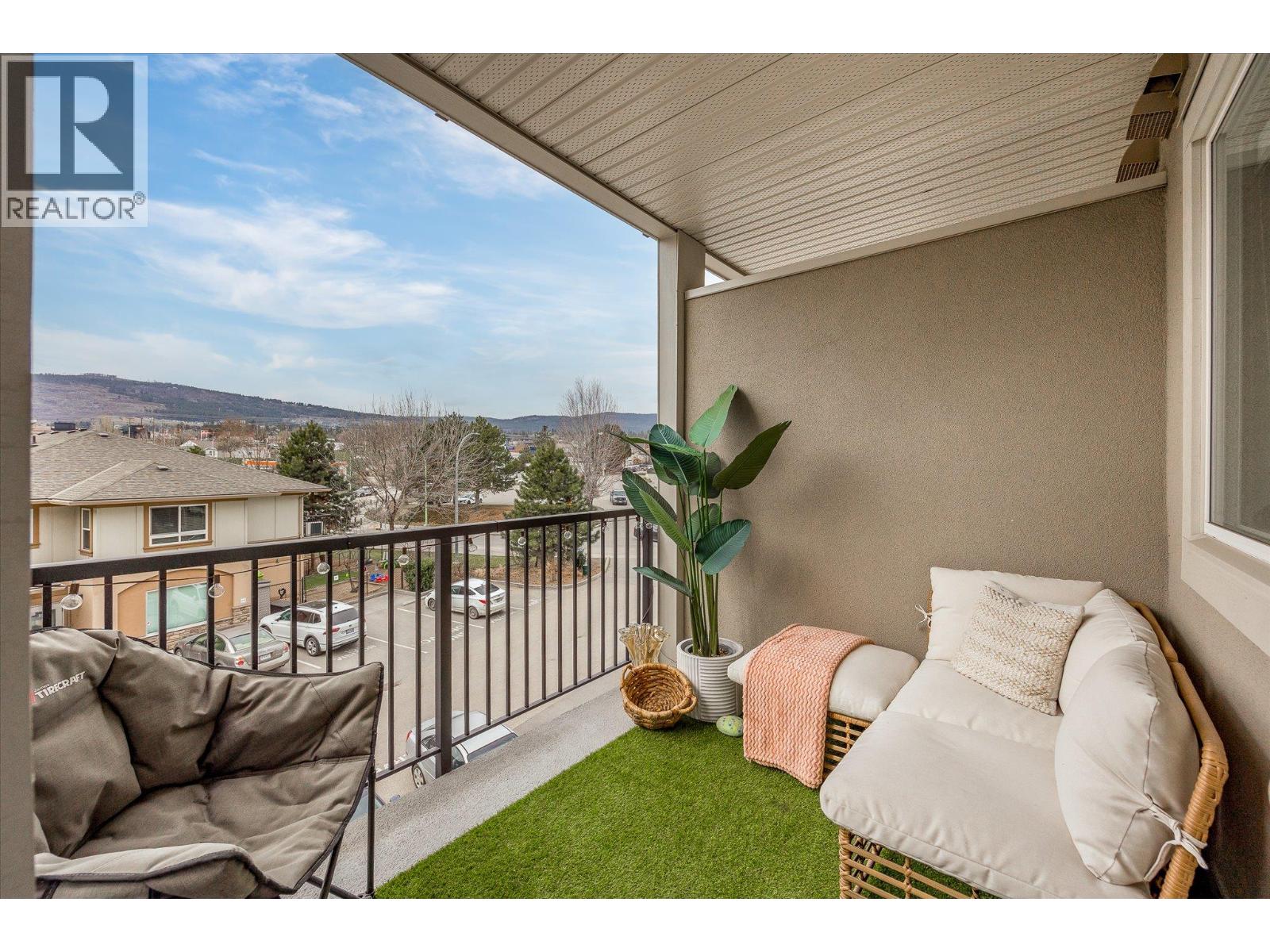 #203 2301 Carrington Road - 16