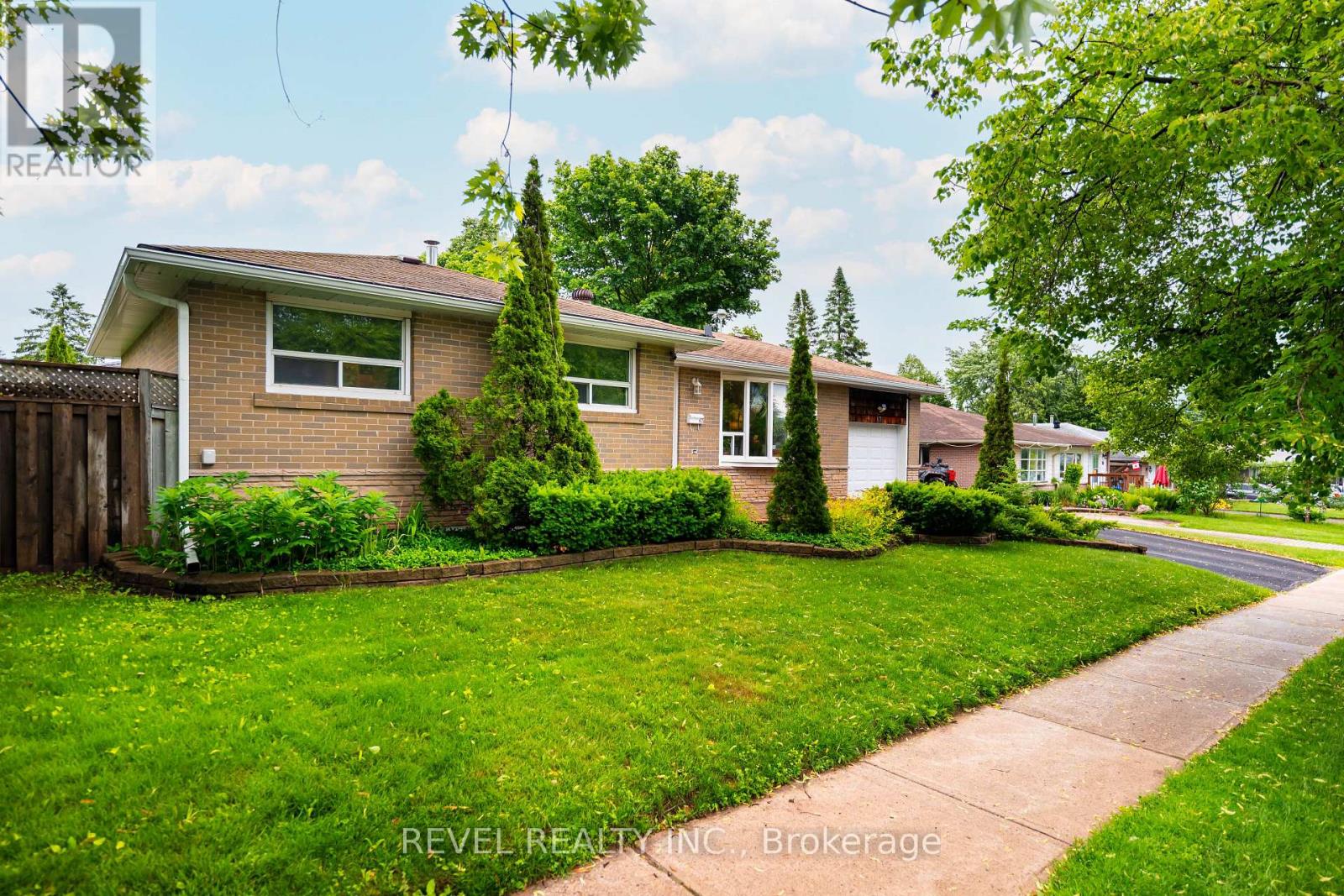67 CARLTON DRIVE - 1