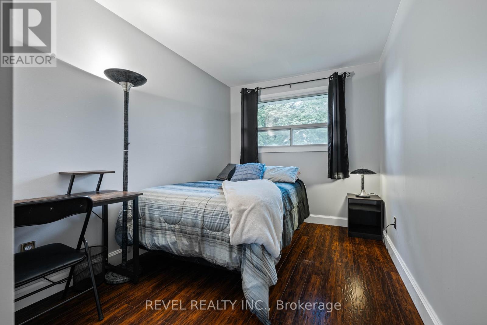 67 CARLTON DRIVE - 27