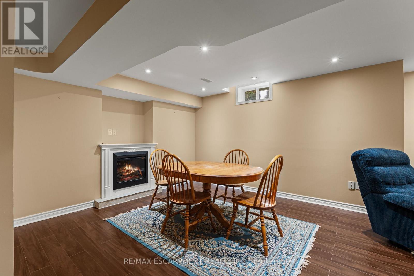 200 MILLER DRIVE - 36