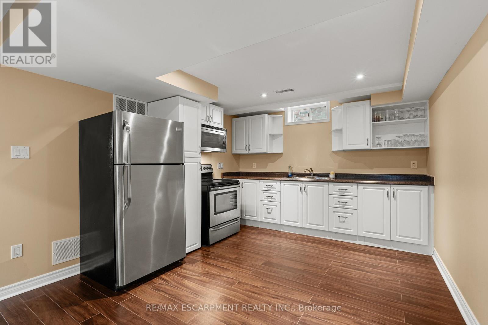 200 MILLER DRIVE - 37