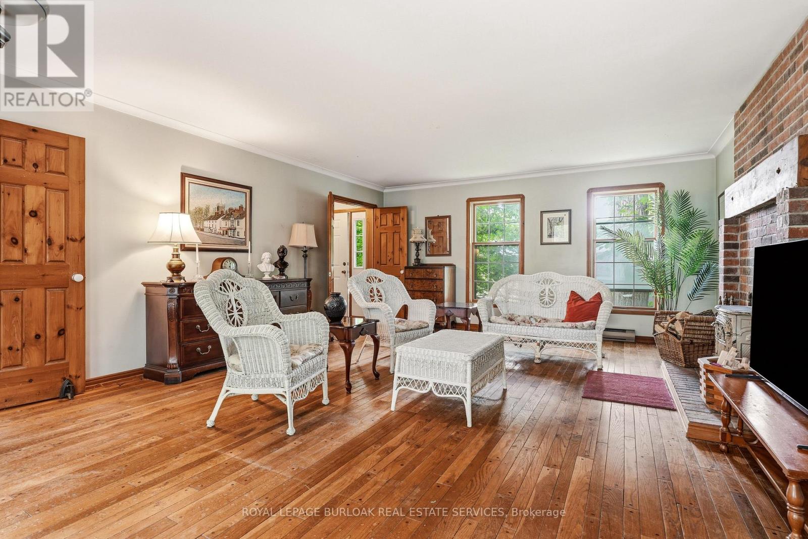 2150 EAST STREET - 5