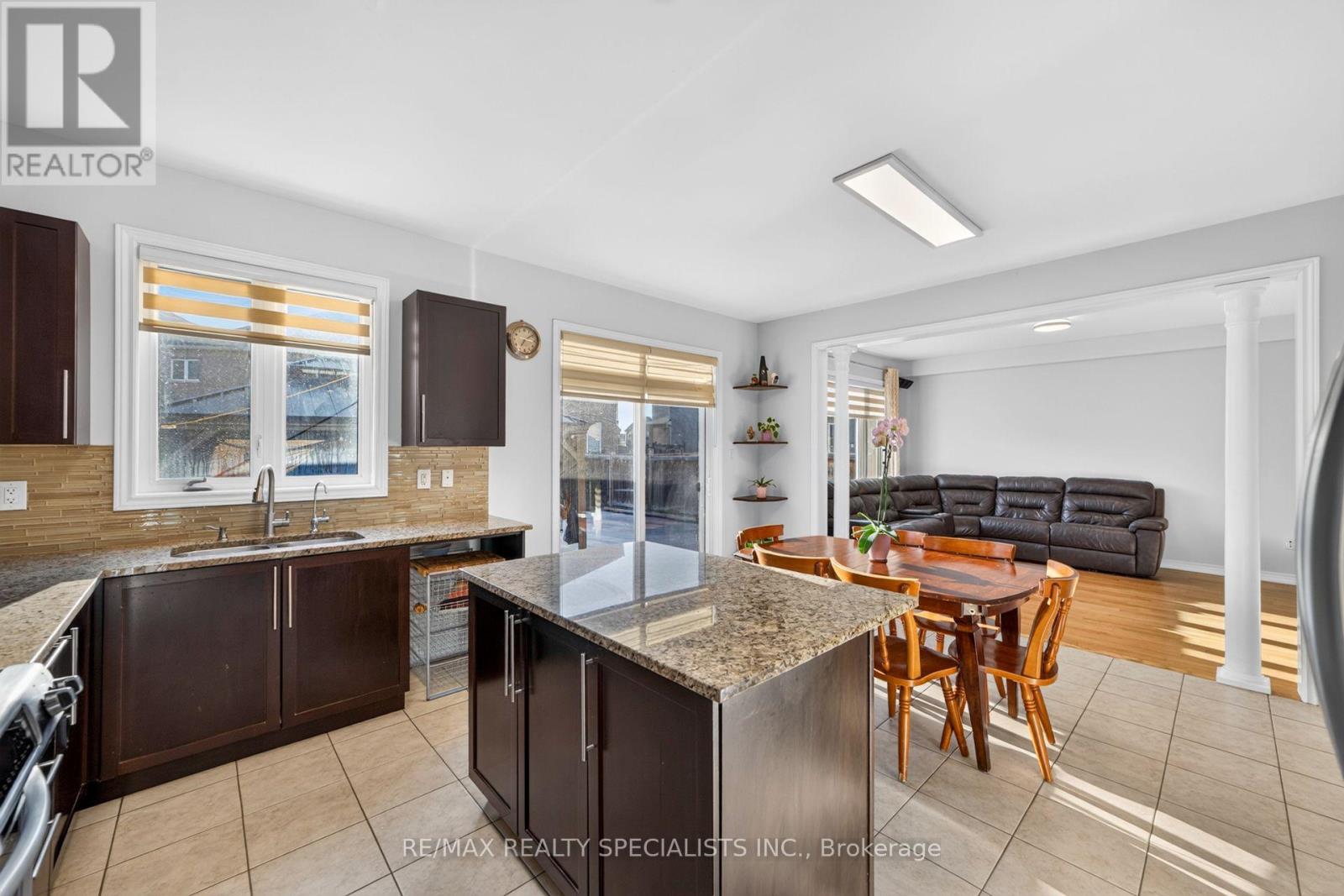 17 TYSONVILLE CIRCLE - 13