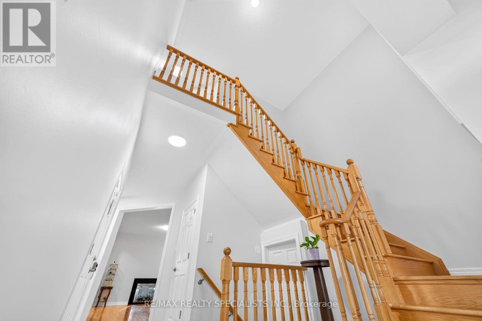 17 TYSONVILLE CIRCLE - 19