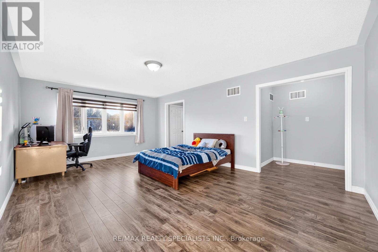 17 TYSONVILLE CIRCLE - 21