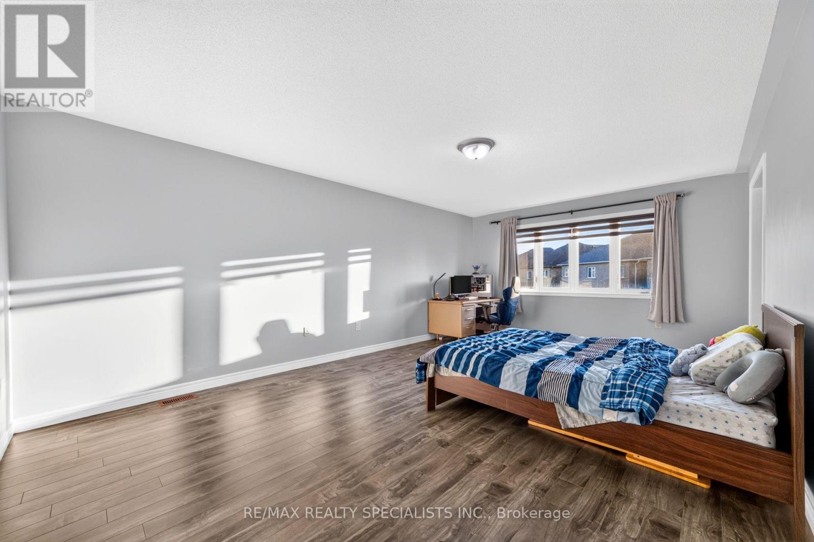 17 TYSONVILLE CIRCLE - 22