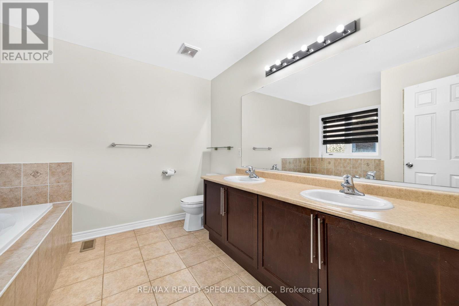 17 TYSONVILLE CIRCLE - 24