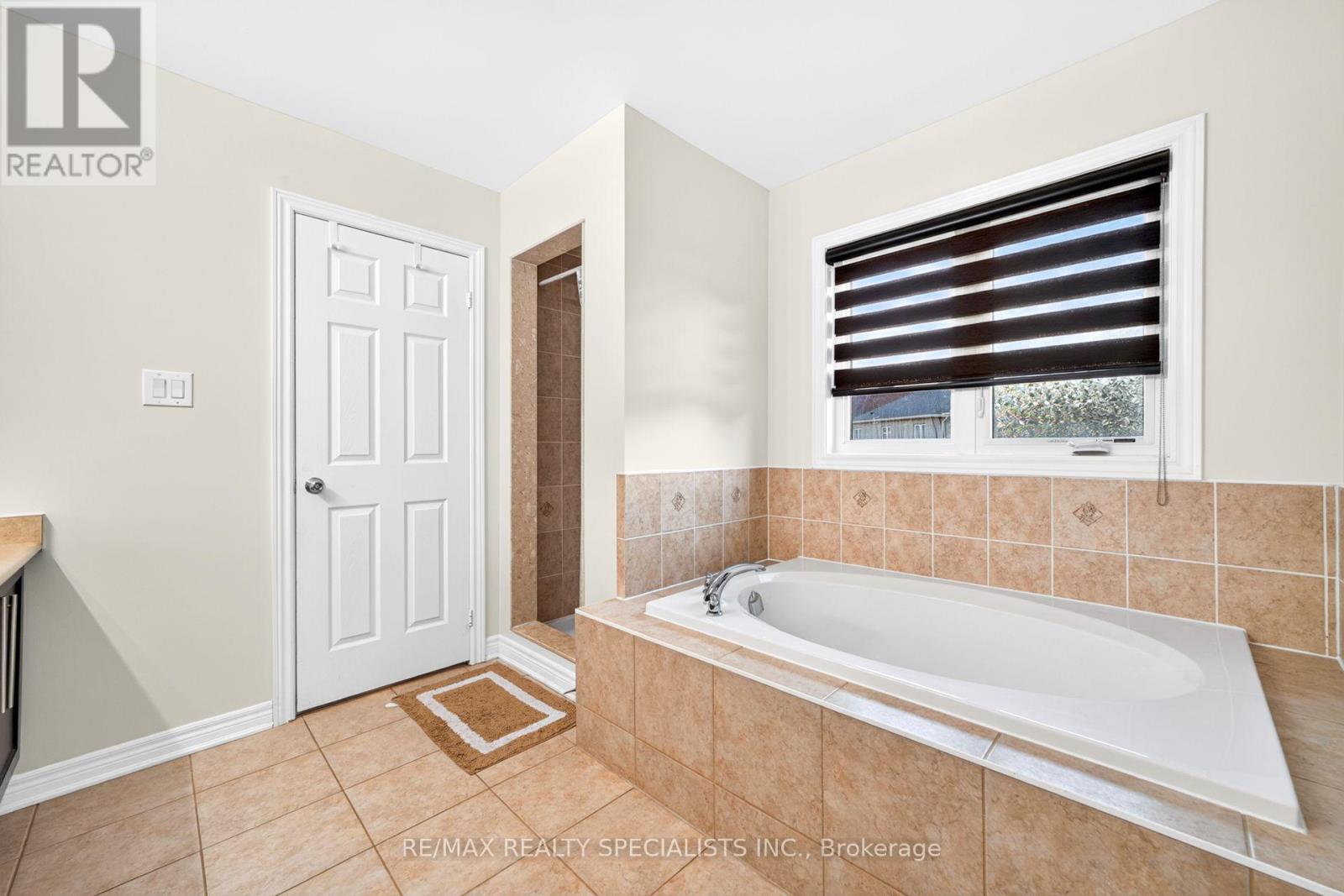 17 TYSONVILLE CIRCLE - 25
