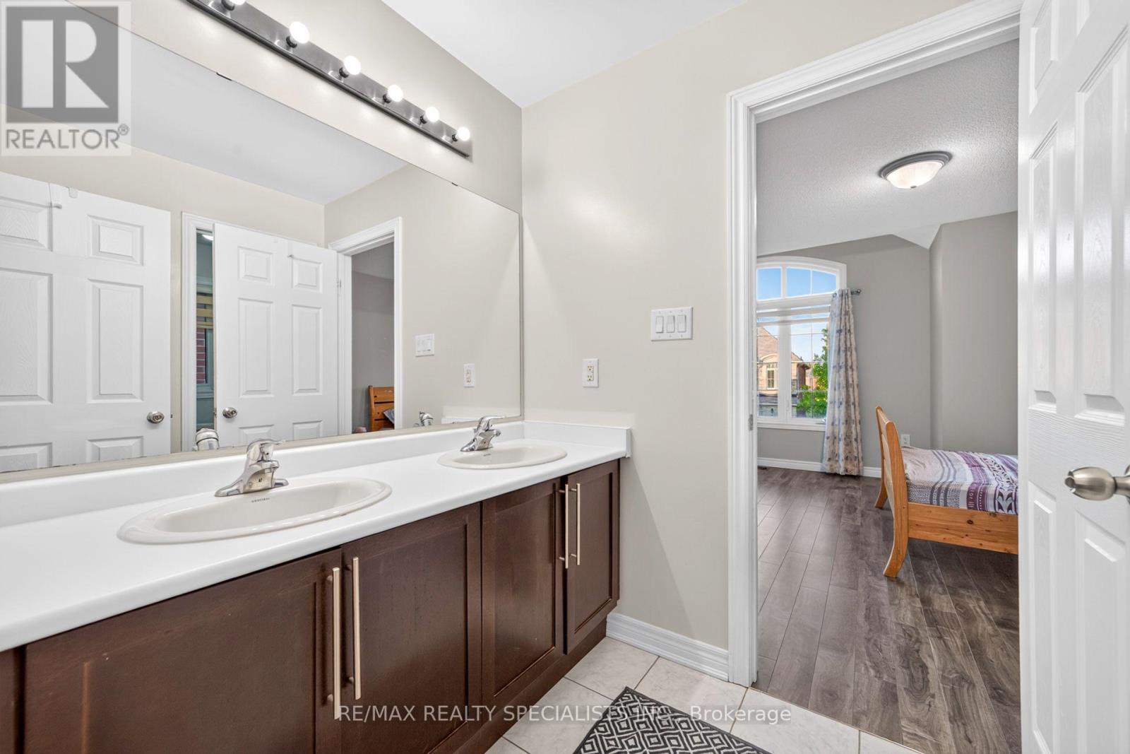 17 TYSONVILLE CIRCLE - 28