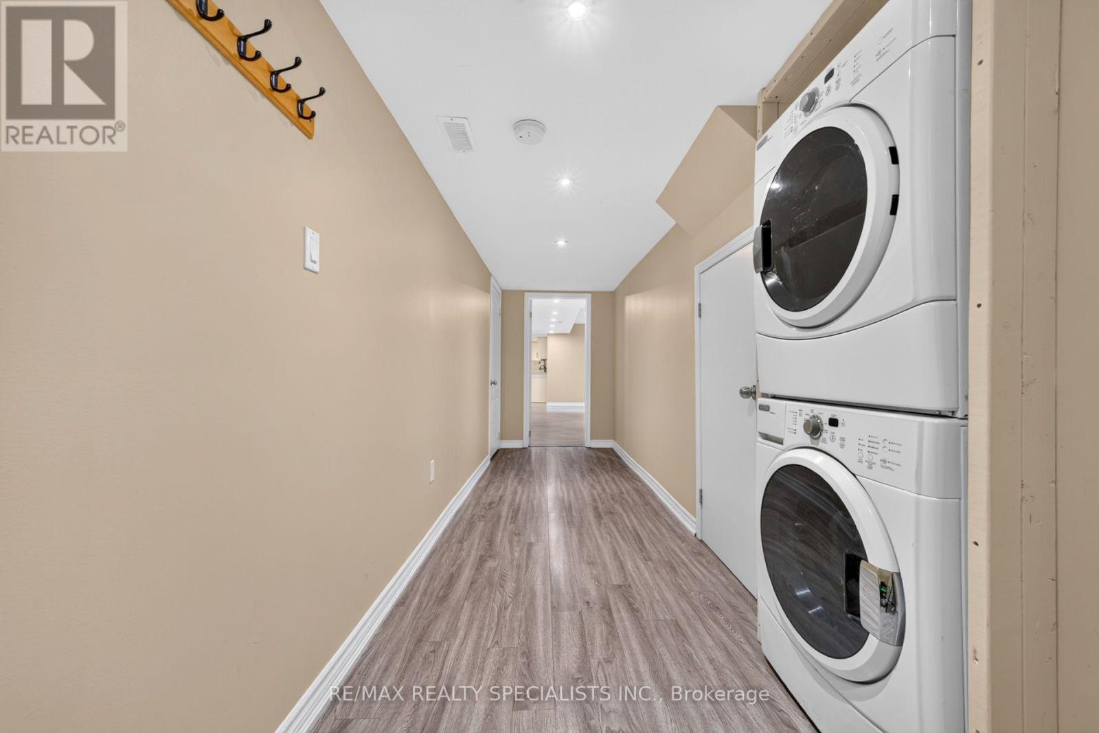 17 TYSONVILLE CIRCLE - 36