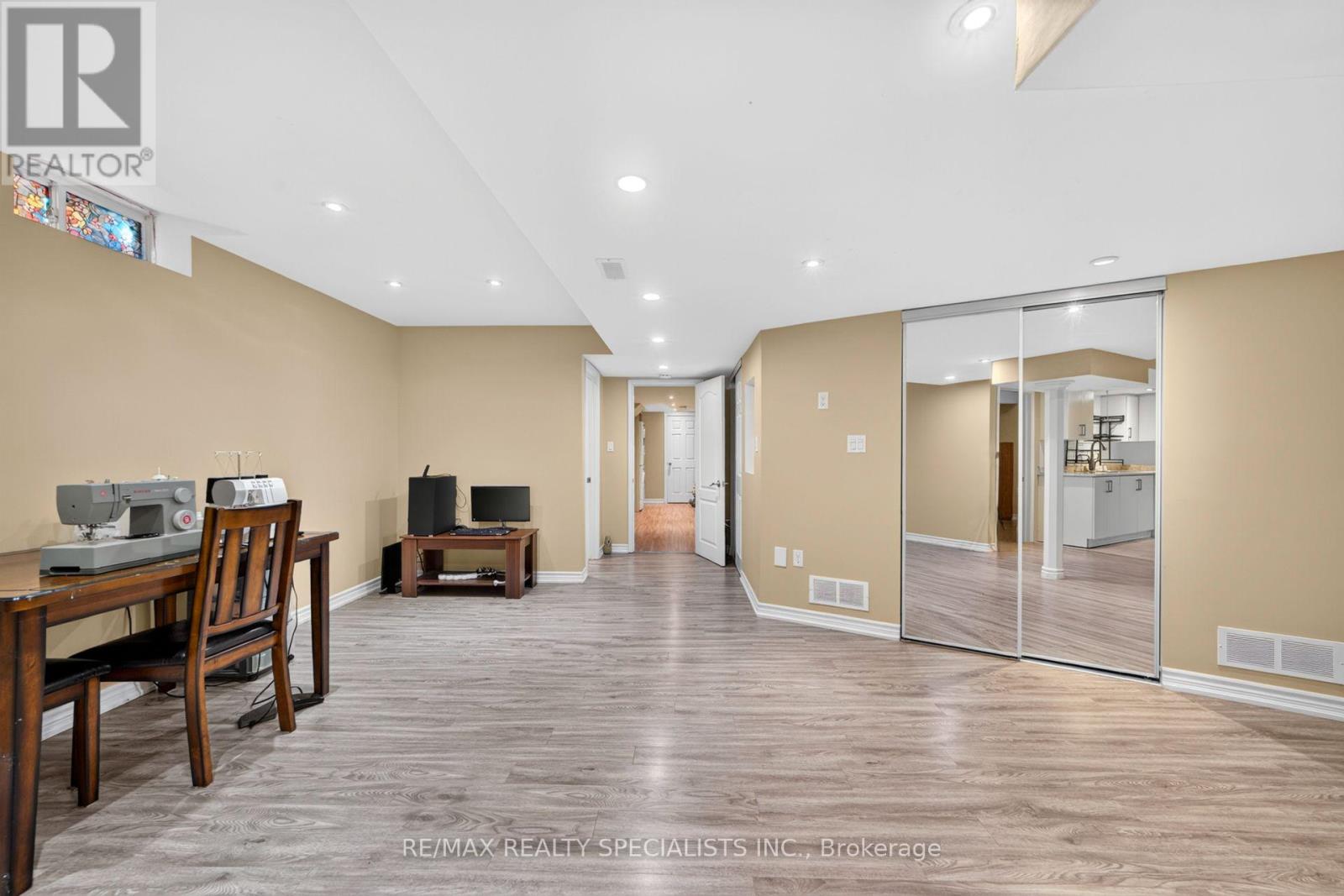 17 TYSONVILLE CIRCLE - 37