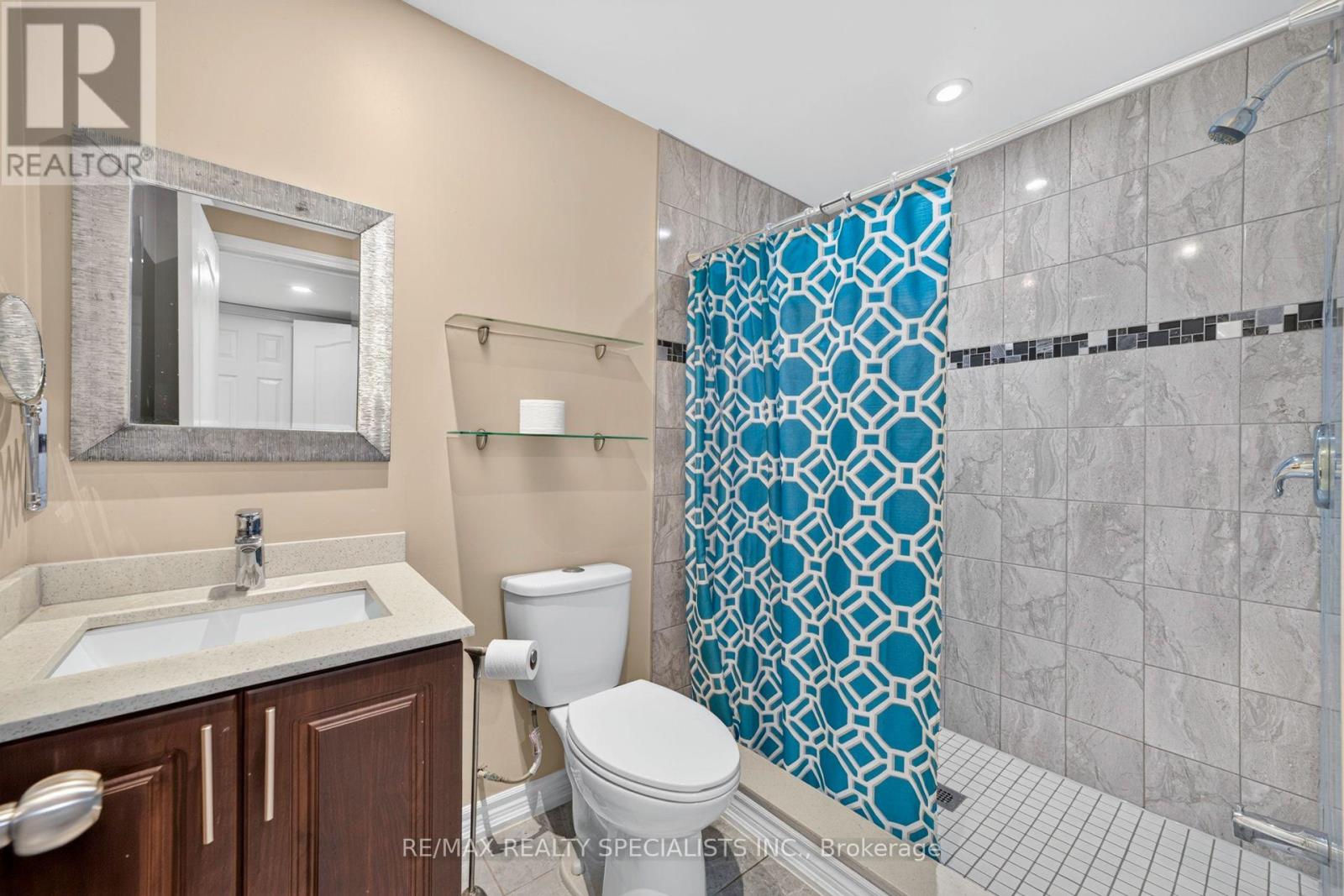 17 TYSONVILLE CIRCLE - 44