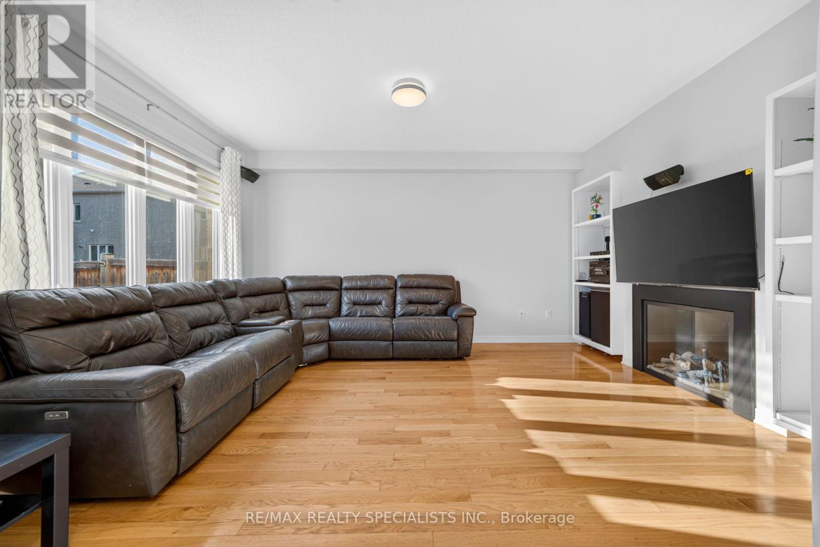 17 TYSONVILLE CIRCLE - 5