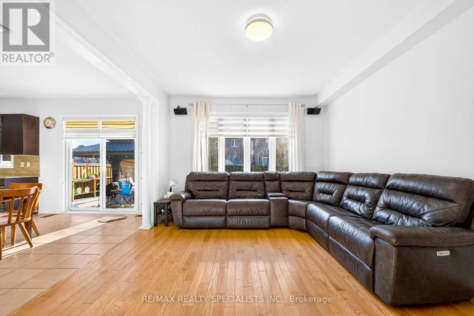 17 TYSONVILLE CIRCLE - 6