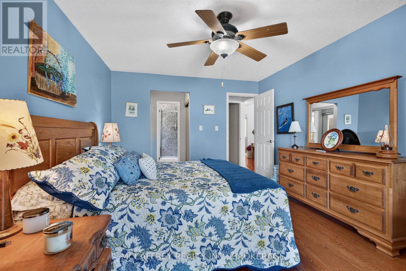 15 ABBEY DAWN DRIVE - 21