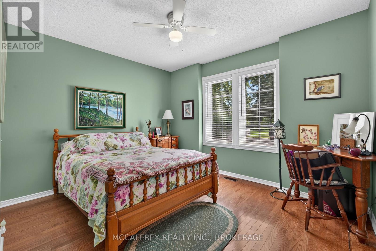 15 ABBEY DAWN DRIVE - 24