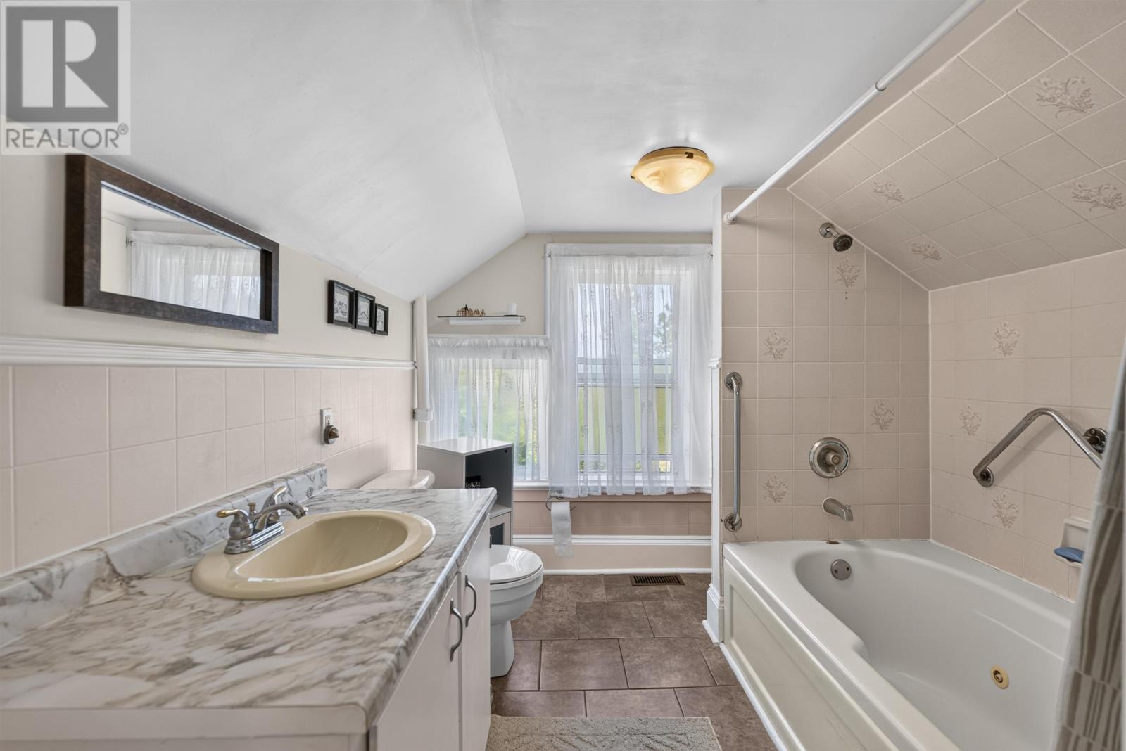 204 Kelvin Road, Route 109 - 37