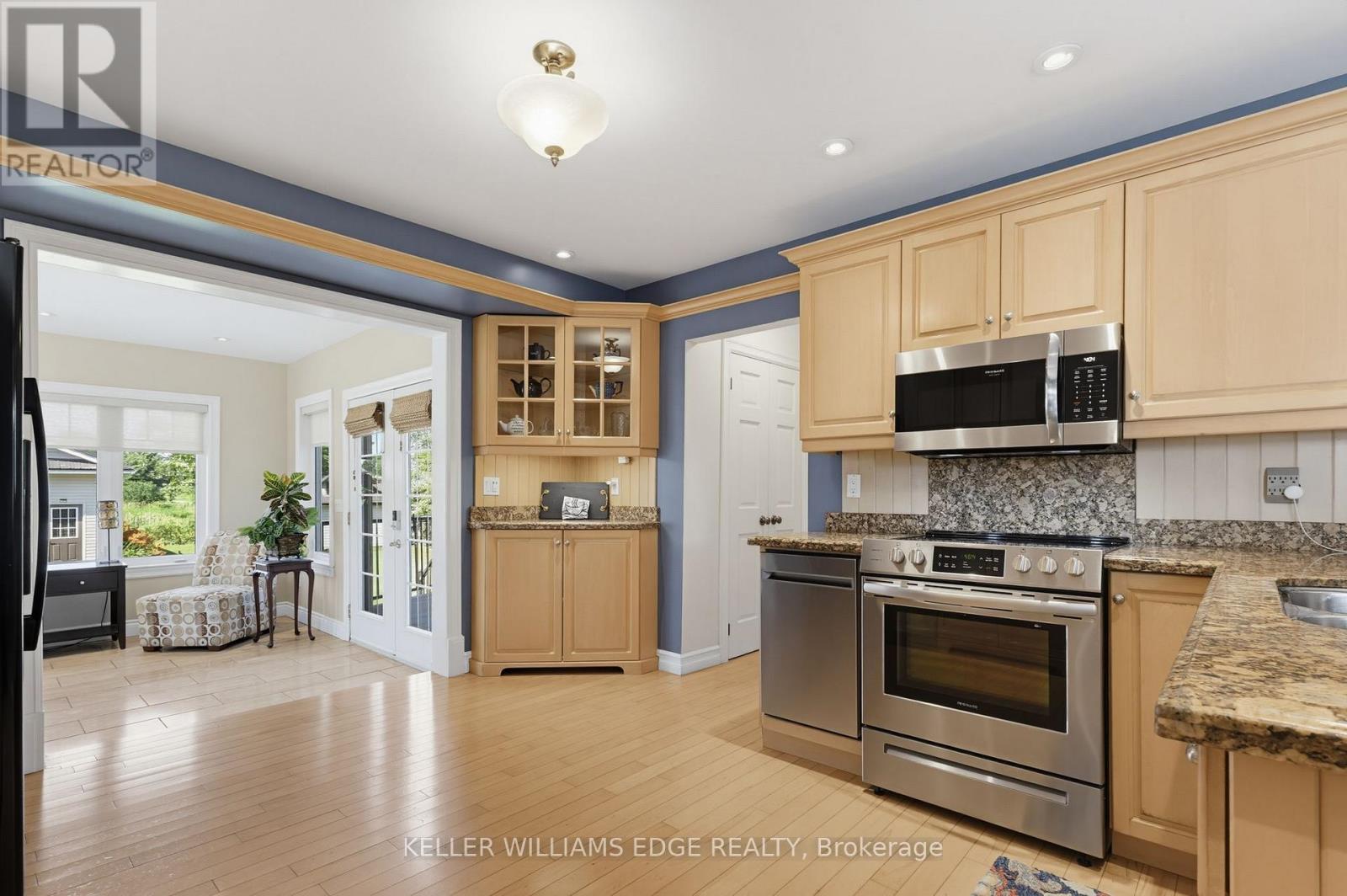 5276 DICKENSON ROAD E - 11