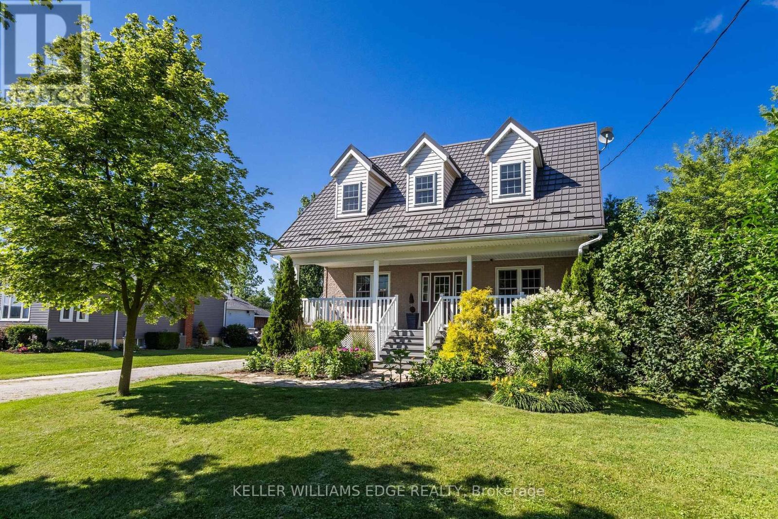 5276 DICKENSON ROAD E - 2