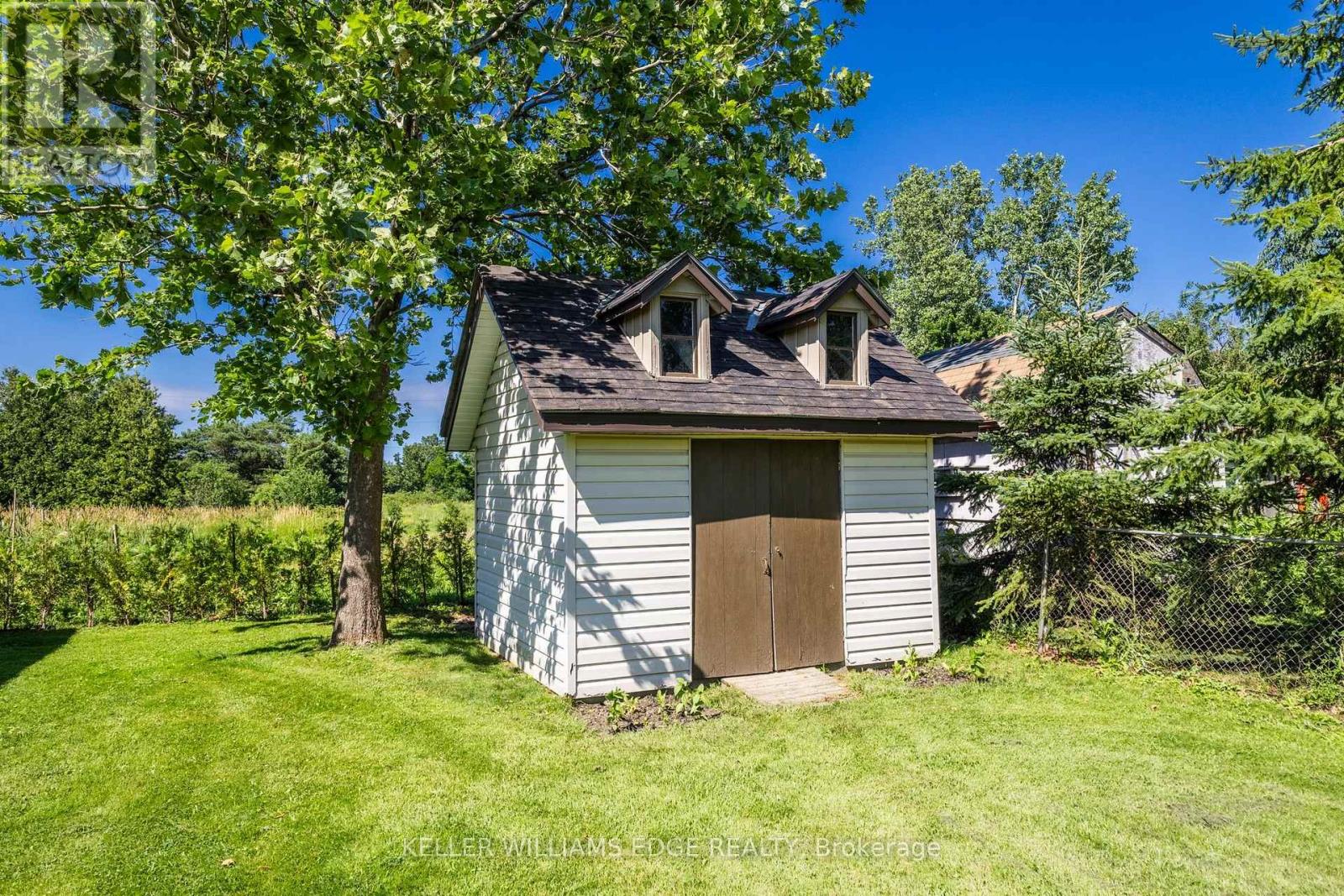 5276 DICKENSON ROAD E - 39