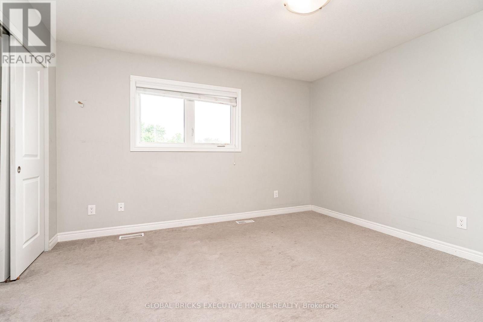 #79 7768 ASCOTT CIRCLE - 26